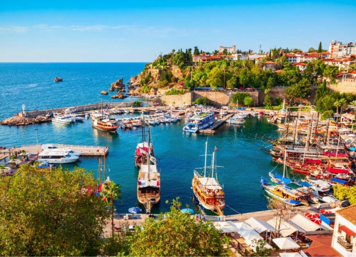 Antalya või Alanya. Kumb sobib sinu puhkusele?